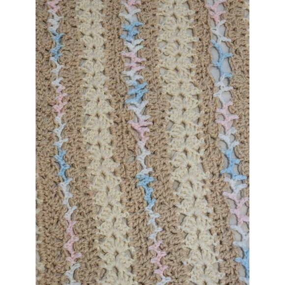 VTG Handmade Crochet Baby Blanket Pastel Pink, Blue, Beige & Scalloped Edges - Picture 6 of 10